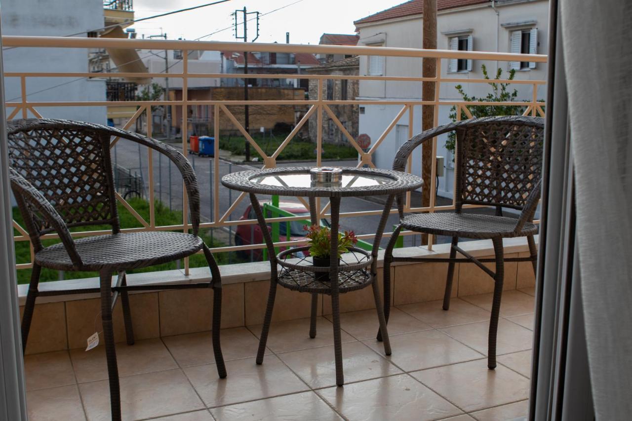 Langi Apartments Missolonghi Bagian luar foto